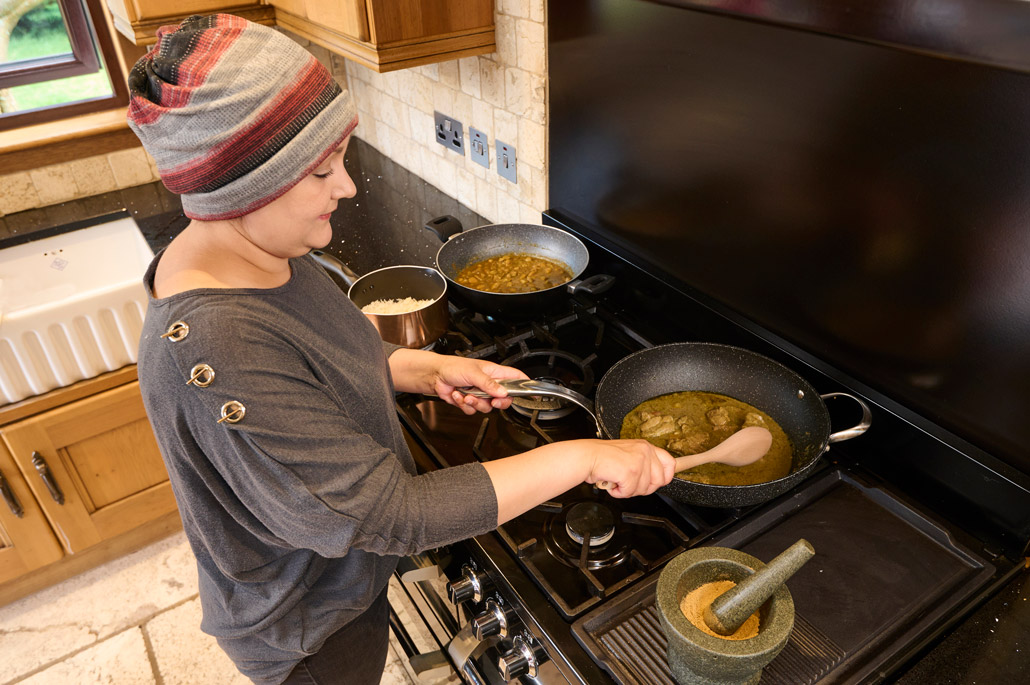 Leyla Nellan from Zepice cooking a curry 