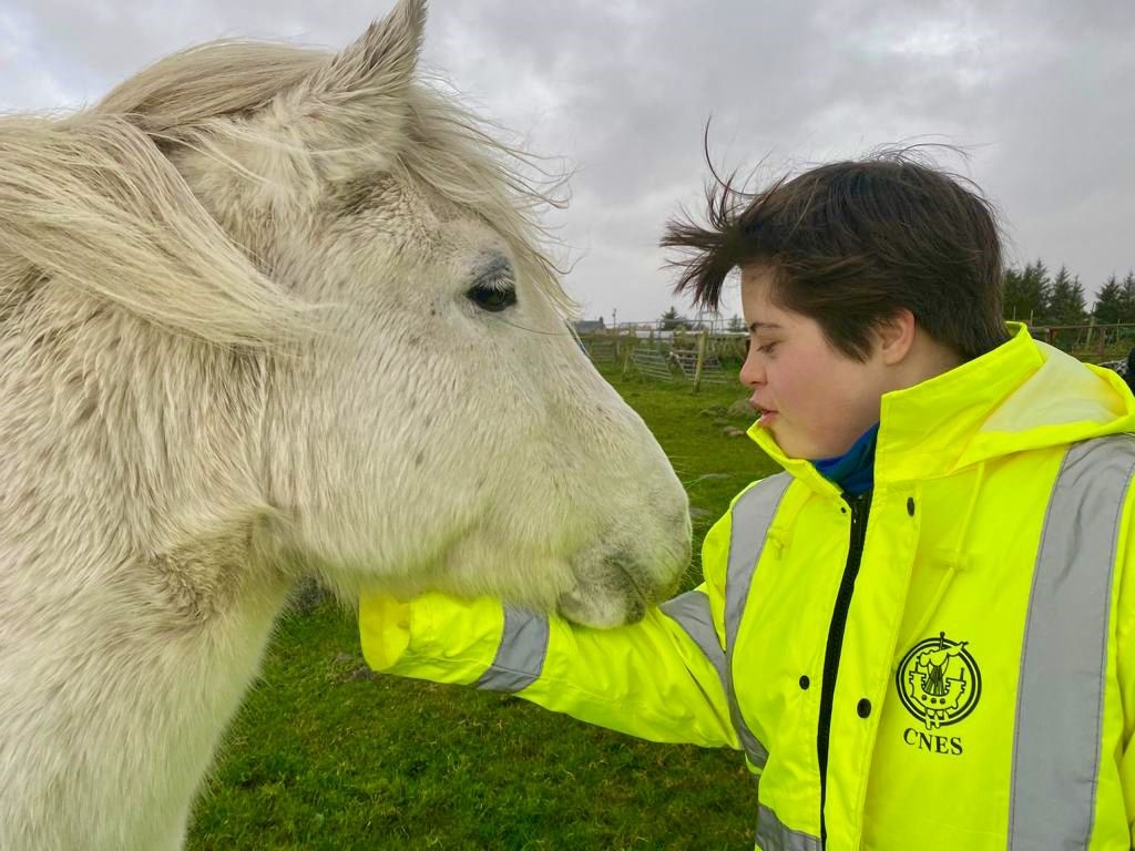 Ann & Solas The Eriskay Pony. Photographer Sarah Emsall.